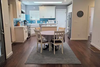 Image de Family Friendly 2-bedroom house with Ac in charming Seattle