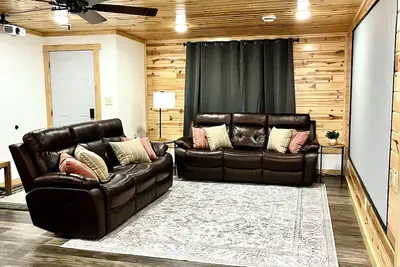 Image de ½ mi to Cuyuna Trails• \nSauna•Fire Pit•Projector