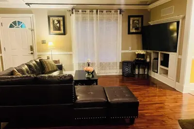 Fire Pit • Bbq Grill • Pet Friendly • Hike and Relax