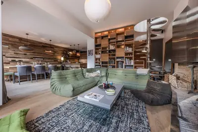 Image de Luxueux Duplex 4 Chambres avec Balcons et Cheminée à Courchevel