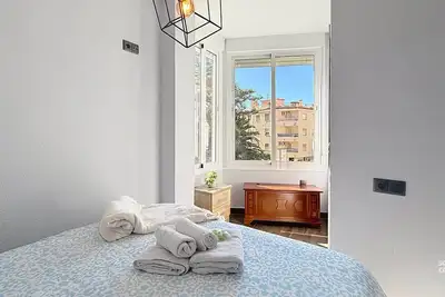 Image de Cozy and bright apartament