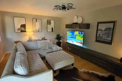 Image de Condo near the beach with Free golf, Pickeball and gym access