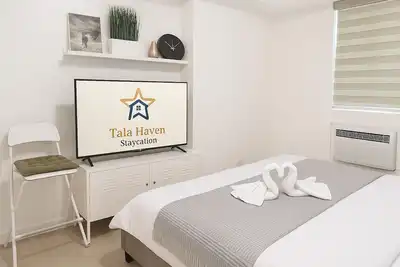 Image de Stylish Studio w/ Balcony & Mt. Arayat View – Azure North