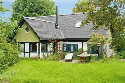 Image de Quiet Hideaway Surrounded By Nature