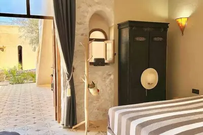 Image de Al jazira Suite by Maj Nia - Jardin - Piscine - Lu