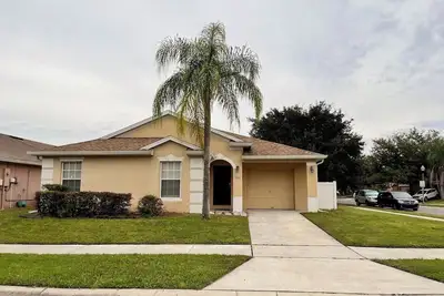 Image de Gorgeous 5 bedroom 3 bath villa with Ac in friendly Davenport