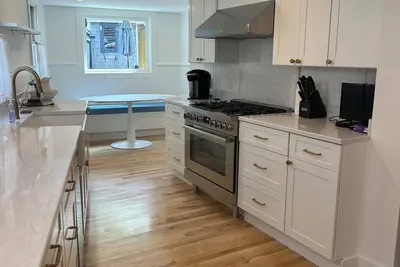 Image de Oak Bluffs Harbor Gem