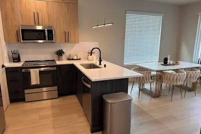 Image de Charming Newly Built 3-bedroom Home in Vancouver