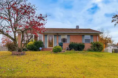 Image de 2 Mi to Apg: Edgewood Family Home w/ Fenced Yard