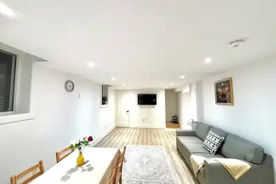 Image de Modern & New Built 2-Bed Apartment – A Must Try!