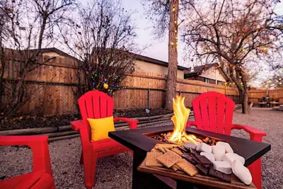 Image de Movie Theater | Game Console | Arcade | Fire Pit | Bbq