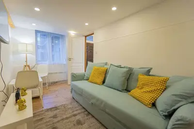 Image de 2 bedroom apartment in the Dob St. , Emerald