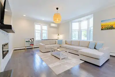 Image de Spacious 5br Boston Home • Near Fenway • Parking