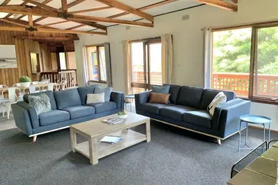 Image de Sunny's Beach House - 3-minute walk to the beach!