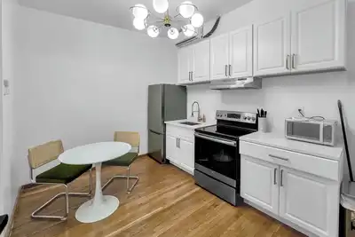 Image de Steps from the Harbor: Stylish 2-bedroom Little Italy stay, walk everywhere