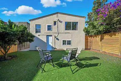 Image de 3b2b spacious house close to Cal/ Sf W/D & Parking