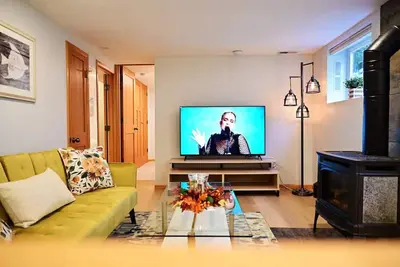 Image de 5 min to Uw and U-Village / Cozy Design