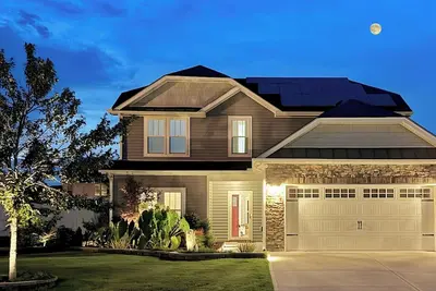 Image de Stylish 4br Ultra Quiet Home Raleigh - Work-Ready, All-Inclusive