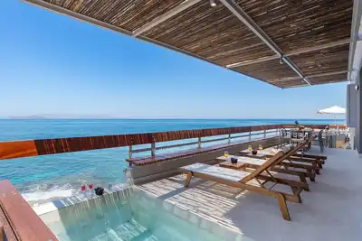 Image de Hydrobates Waterfront Villa