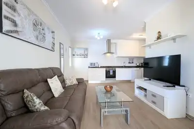 Image de Appartement 'R-66-A Piso' avec Wi-Fi et climatisation