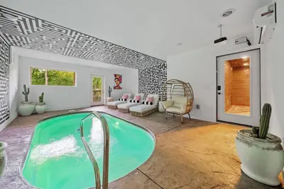 Image de Stay and Sway with Indoor Pool, Hot Tub, Putting Greens & Fire Pit
