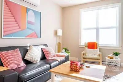 Image de New 3 Bedroom Luxury Escape- Deck, Bbq & Fireplace