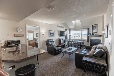 Image de 2br Condo in Granby - Minutes to ski lift