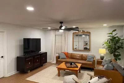 Image de Pet Friendly Cottage in beautiful Concord just outside Charlotte