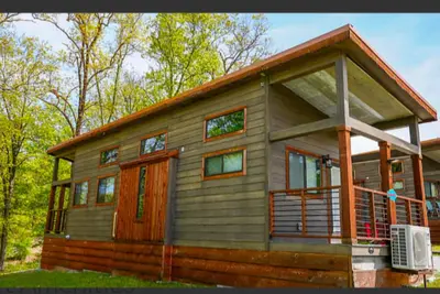 Image de 1 Bedroom Tiny Cottage at Branson Cedars Resort, Sleeps 4!