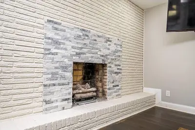 Image de Gorgeous Camp Creek 3bd w/ Basement Game Room