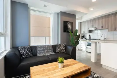 Image de The Lennox - Pet-Friently 2 Bedroom Rental in Ottawa (613)