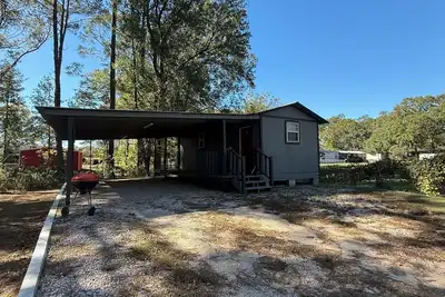 Image de Cabin 3 - Cozy 1-bedroom cabin near Cassels-Boykins Boat Ramp