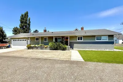 Image de Charming 3-bedroom house in beautiful Tillamook awaits you