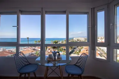 Image de Madrid 401. First line of beach.