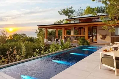 Image de Jaz'a, New Listing, Ocean View Home