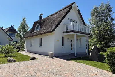 Image de Reethaus Sonnenwiese, house by the sea with fenced garden, dogs welcome
