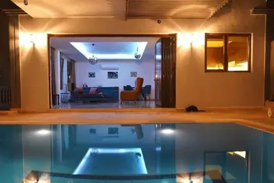 Image de Old Town centre, 350m. from beach. Private heated pool, fabulous sea views.