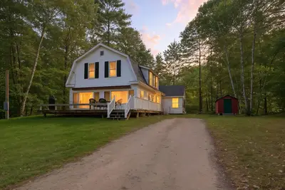 Image de Lakeview Cabin w/ Private Beach – Pet-Friendly, Family Fun, Skiing Nearby