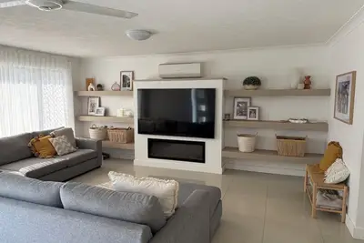 Image de Relaxed Gold Coast Family Stay with Pool, Sauna & Room for All - Pet Friendly