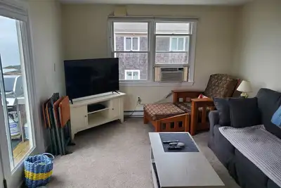 Image de On Minot Beach -  1-bedroom apartment with deck and views of the ocean