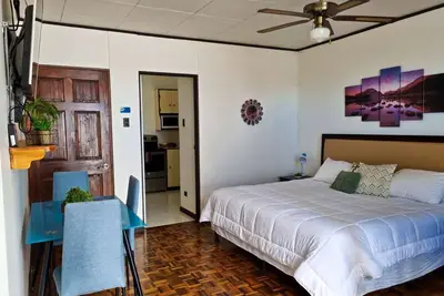 Image de Let This Be Your Apartment In The Center Of San JOSÉ!