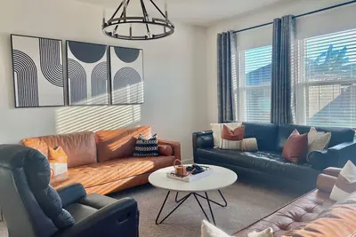 Image de Comfortable and Stylish Richmond Residence—Home away Home