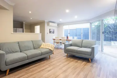 Image de Scarborough Beach 3 bedroom Apartment, Great location! Great space!