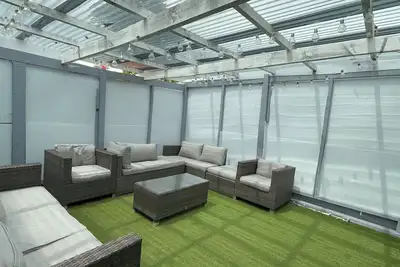 Image de 2-bed guesthouse. 5miles to Auckland Airport. Close to beaches.