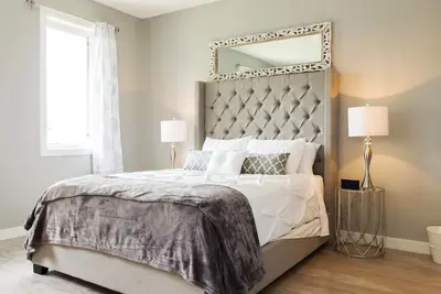 Image de Bright 6 Bd Executive Home - 2 Kitchens - Garage - Nflx