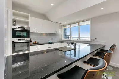 Image de Qv Stays Elegant City Apartment on the Square