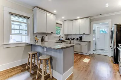 Image de Nest on Nun - We Love Dogs - Walk to Cargo Dist.