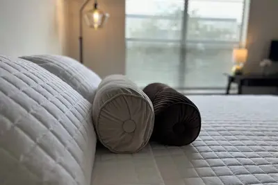 Image de Cozy & Convenient 1 Bedroom Apt. at the Domain