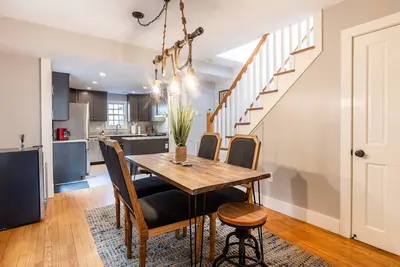 Image de 2026 Commissioning Week Promo: Book 6 Nights, Get the 7th Free