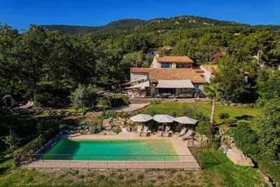 Image de Paloma – Élégante maison pour familles & groupes